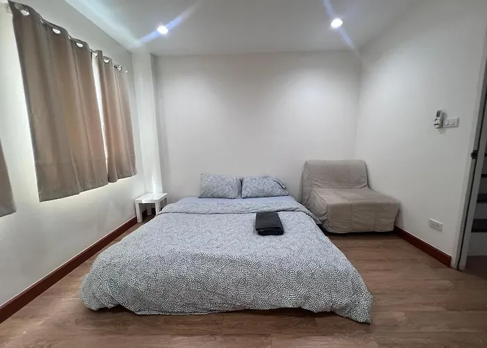 Above Heaven - 4br For 12 Pax Near Mrt Ratchadapisek Apartment Bangkok