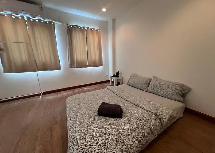 Above Heaven - 4br For 12 Pax Near Mrt Ratchadapisek Bangkok