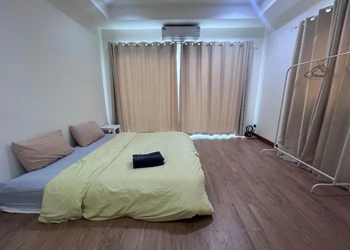 Apartment Above Heaven - 4br For 12 Pax Near Mrt Ratchadapisek *